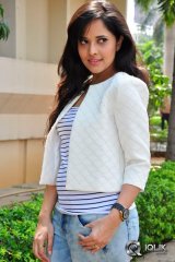 Anasuya at Kshanam Movie Release Press Meet